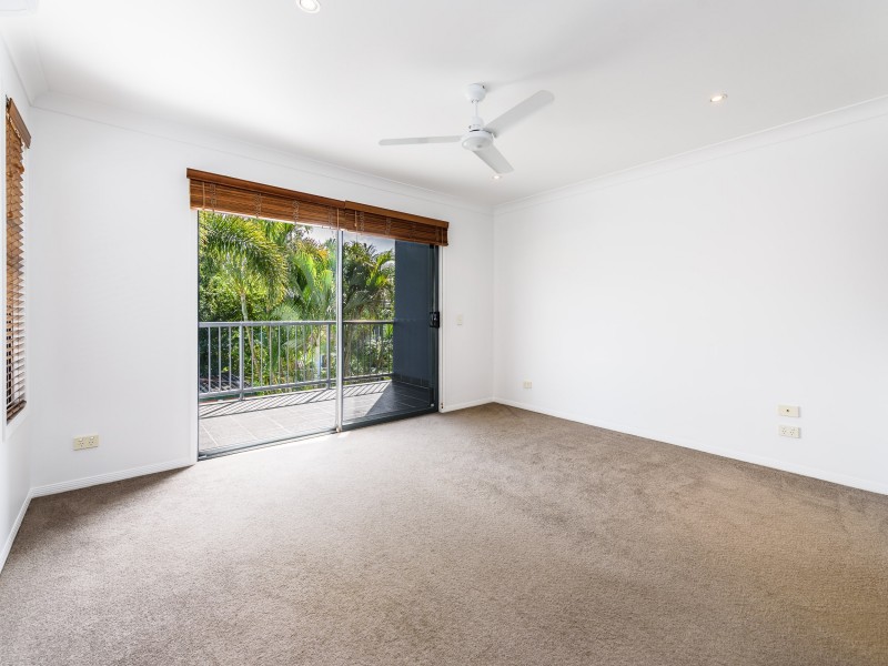 1/44 Bayview Street, Runaway Bay QLD 4216
