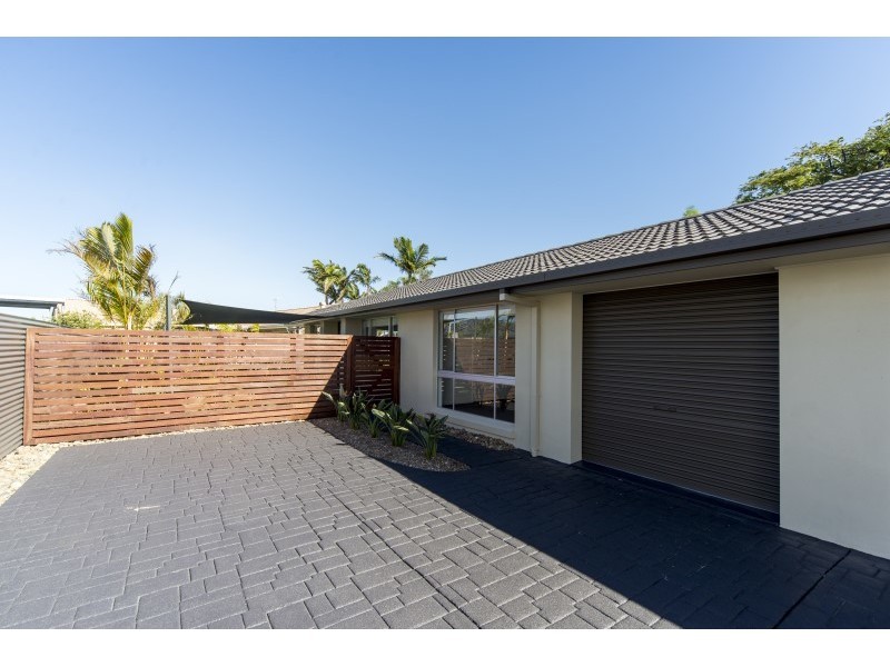 2/38 Howard Street, Runaway Bay QLD 4216