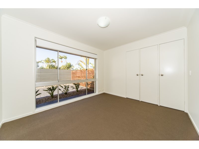 2/38 Howard Street, Runaway Bay QLD 4216