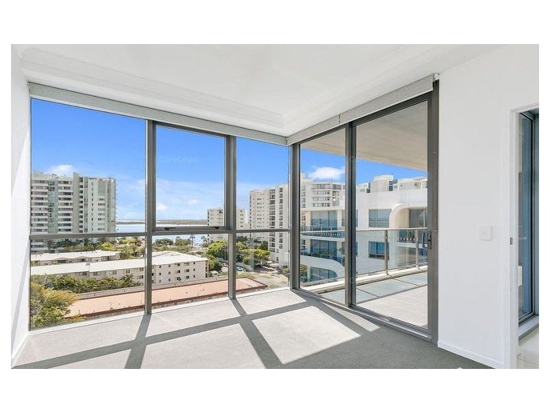 820/19 Imperial Parade, Labrador QLD 4215