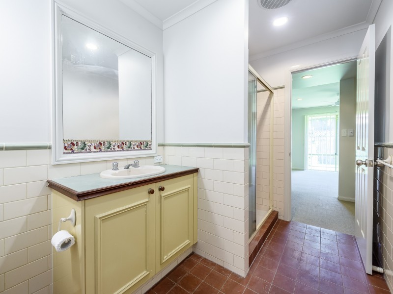 1/68 Bayview Street, Runaway Bay QLD 4216