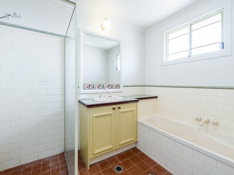 1/68 Bayview Street, Runaway Bay QLD 4216