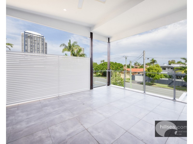 1 /29 Broadwater Street, Runaway Bay QLD 4216