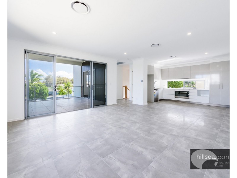 1 /29 Broadwater Street, Runaway Bay QLD 4216