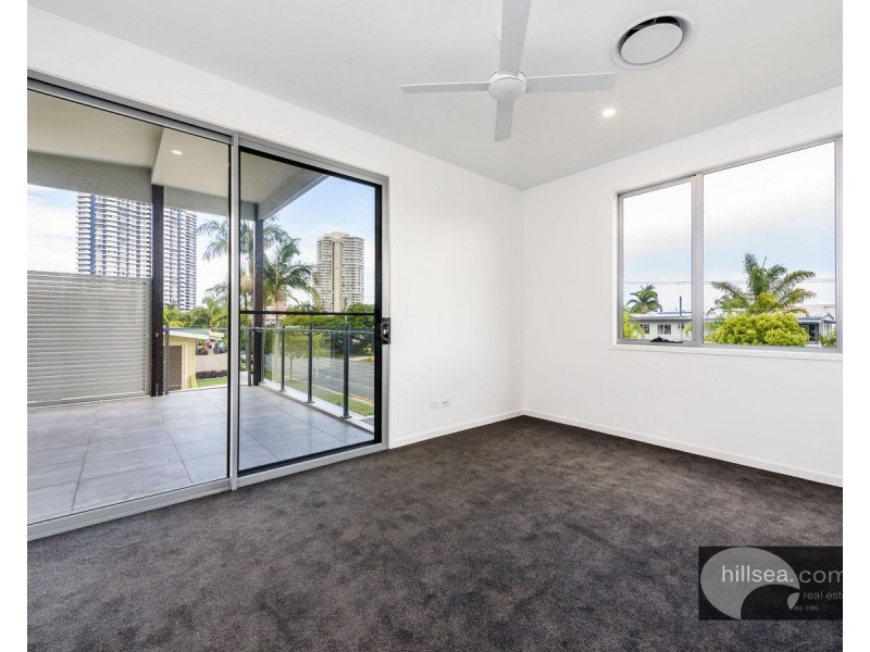1 /29 Broadwater Street, Runaway Bay QLD 4216