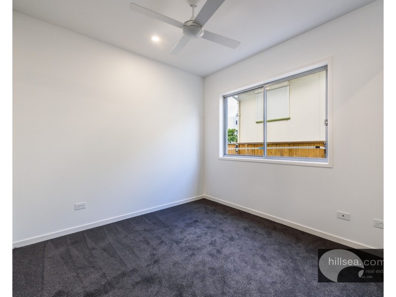1 /29 Broadwater Street, Runaway Bay QLD 4216
