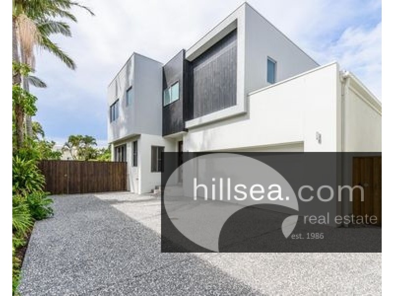 2/29 Broadwater Street, Runaway Bay QLD 4216