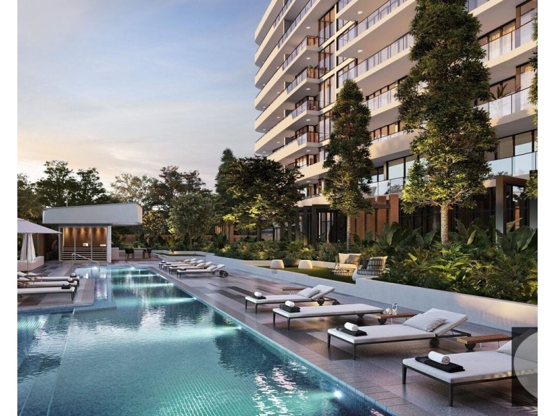 1 Grant Avenue, Hope Island QLD 4212