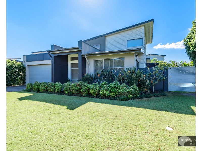 1 Osmium Lane, Hope Island QLD 4212