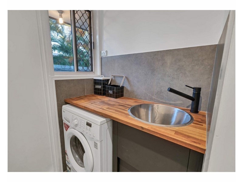 4 Lakewood Court, Helensvale QLD 4212