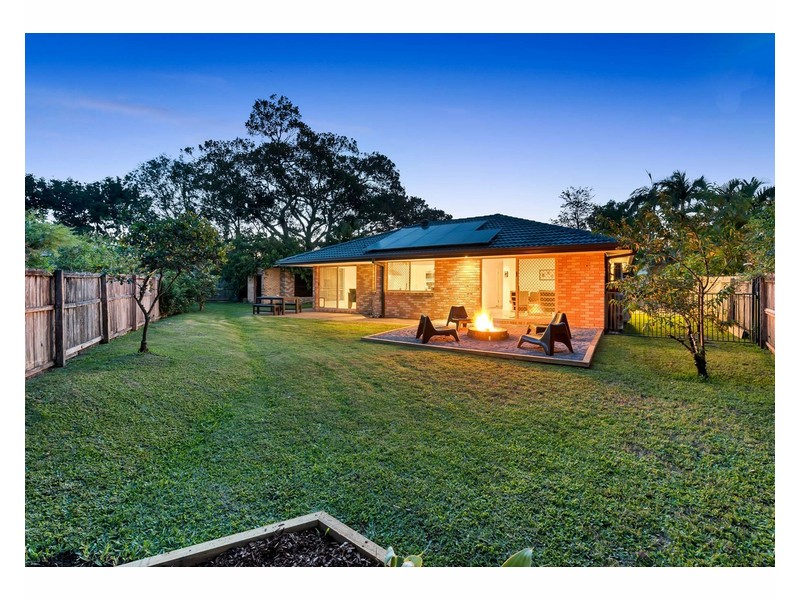 4 Lakewood Court, Helensvale QLD 4212