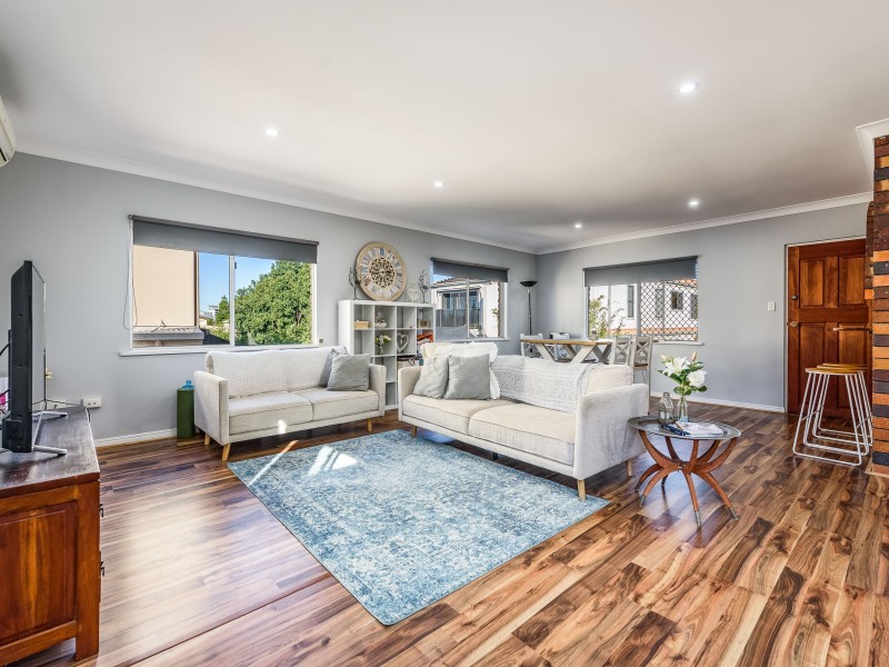 3/8 Nankeen Avenue, Paradise Point QLD 4216