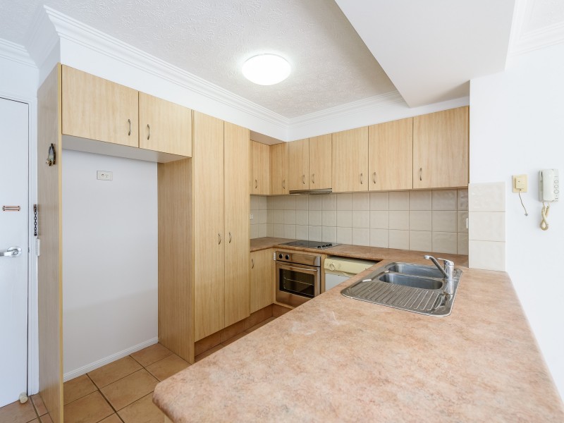 3/47 Bayview Street, Runaway Bay QLD 4216