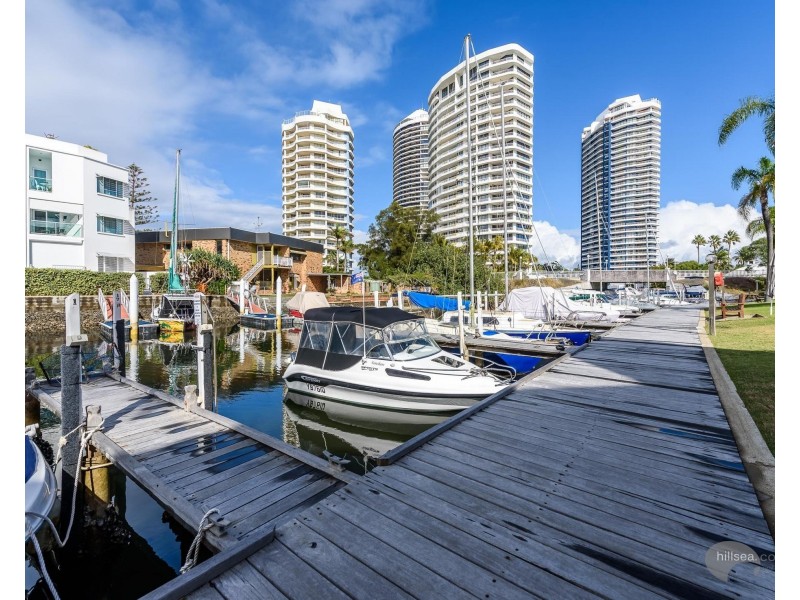 15/37 Bayview Street, Runaway Bay QLD 4216