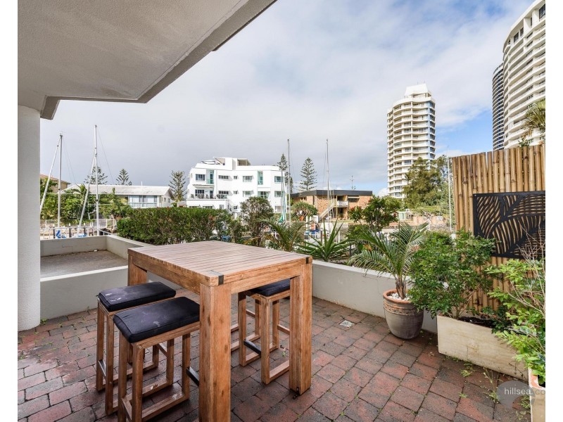 15/37 Bayview Street, Runaway Bay QLD 4216