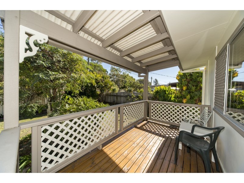 10 Barnard Street, Biggera Waters QLD 4216