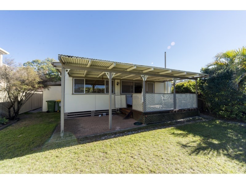 10 Barnard Street, Biggera Waters QLD 4216