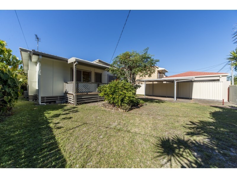 10 Barnard Street, Biggera Waters QLD 4216