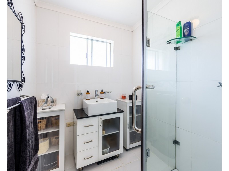 10 Willow Street, Biggera Waters QLD 4216