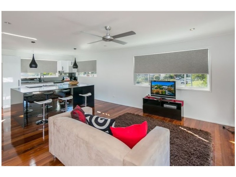 26 Morala Avenue, Runaway Bay QLD 4216