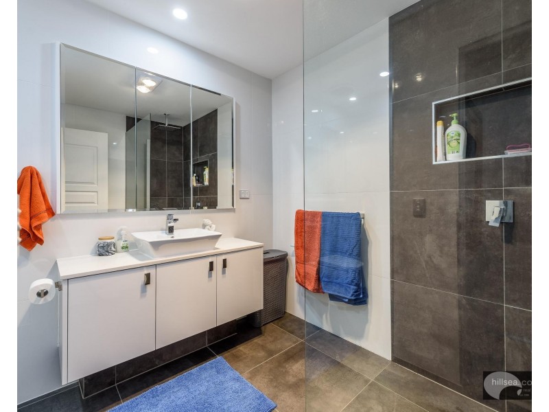 2 Jamieson Drive, Parkwood QLD 4214