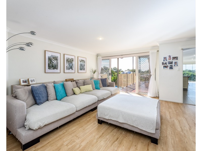 19 Tiger Drive, Arundel QLD 4214