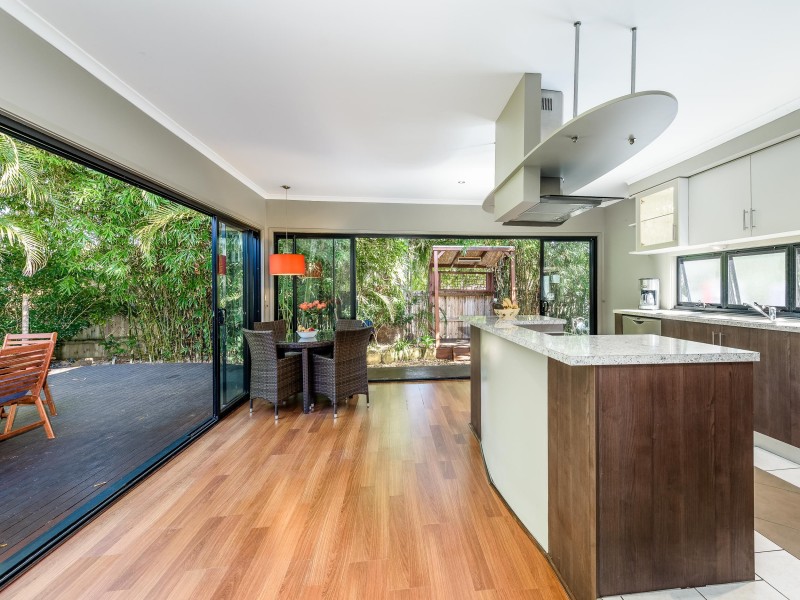 316 Oxley Drive, Coombabah QLD 4216