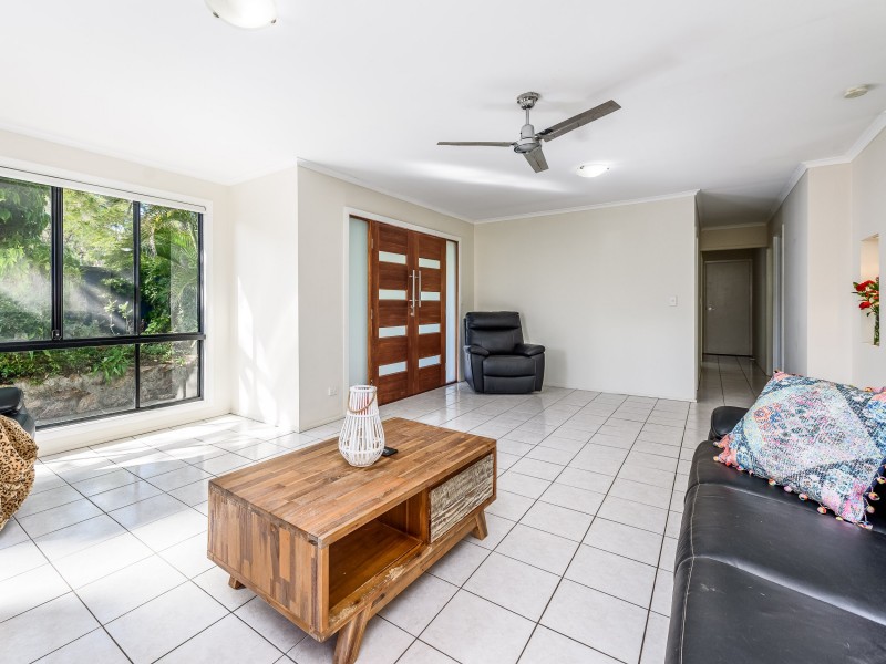 316 Oxley Drive, Coombabah QLD 4216