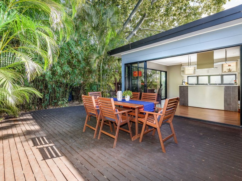 316 Oxley Drive, Coombabah QLD 4216