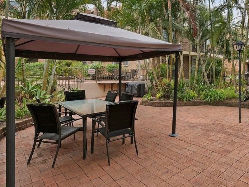 8/490 Marine Parade, Biggera Waters QLD 4216