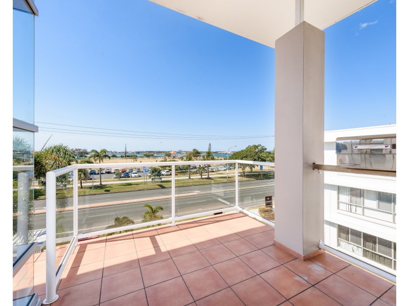 13/130 Marine Parade, Southport QLD 4215
