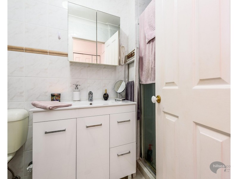 24/89 Bayview Street, Runaway Bay QLD 4216