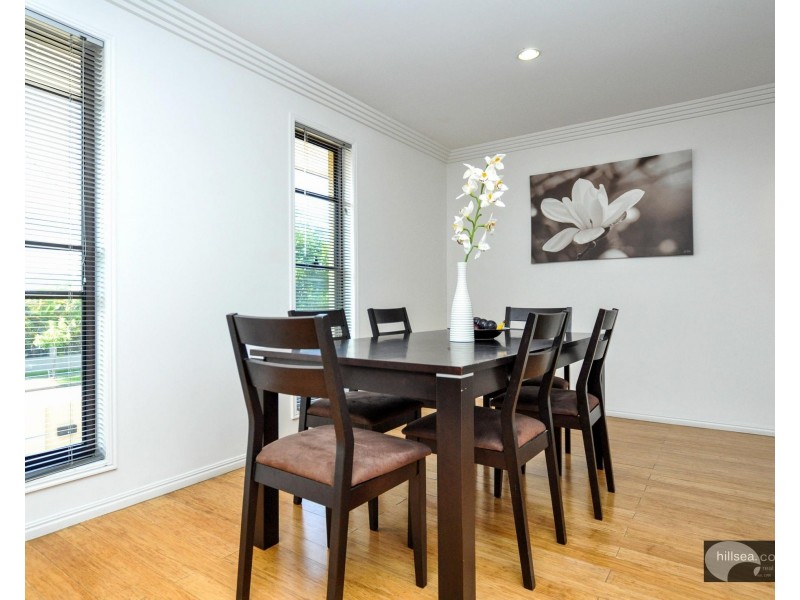 54 Hollywell Road, Biggera Waters QLD 4216