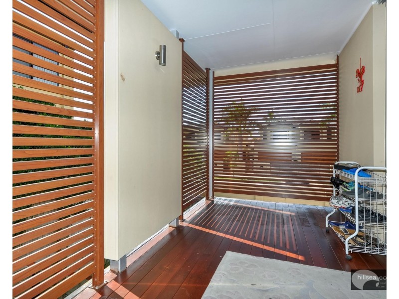 54 Hollywell Road, Biggera Waters QLD 4216