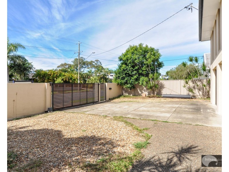 54 Hollywell Road, Biggera Waters QLD 4216