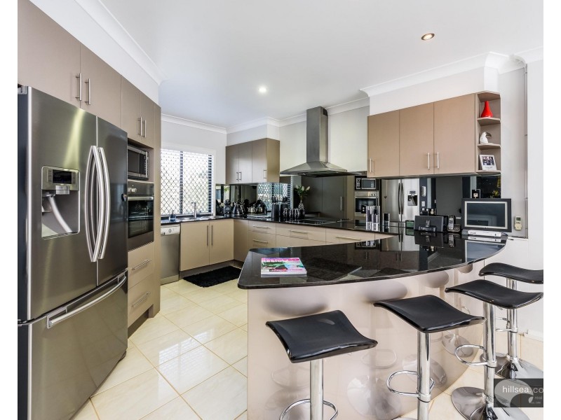 6/23-25 Madang Crescent, Runaway Bay QLD 4216