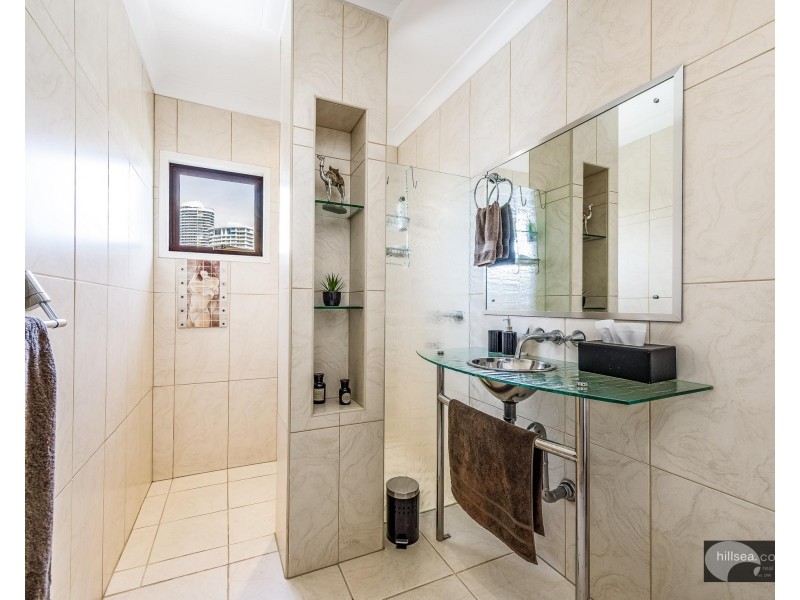 6/23-25 Madang Crescent, Runaway Bay QLD 4216