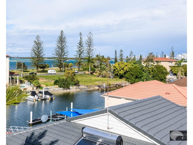6/23-25 Madang Crescent, Runaway Bay QLD 4216