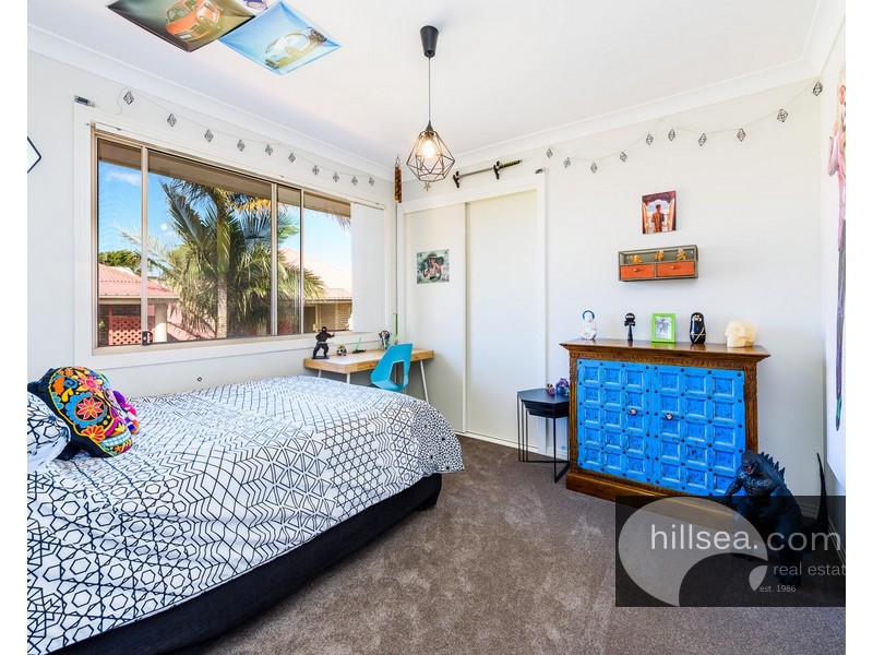 2/27 Harley Street, Labrador QLD 4215