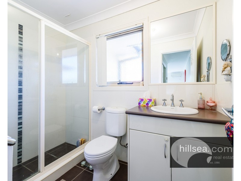 2/27 Harley Street, Labrador QLD 4215