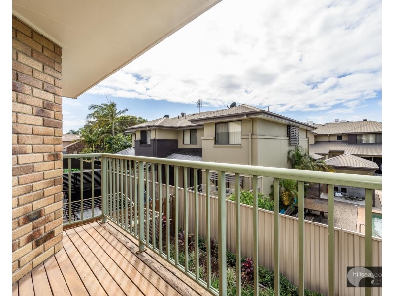 3/12 Gordon Street, Labrador QLD 4215