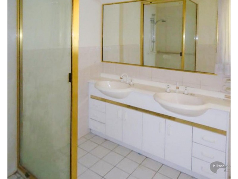 18/414 Pine Ridge Road, Coombabah QLD 4216