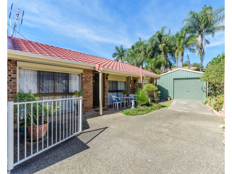 2/8 Jessica Court, Arundel QLD 4214