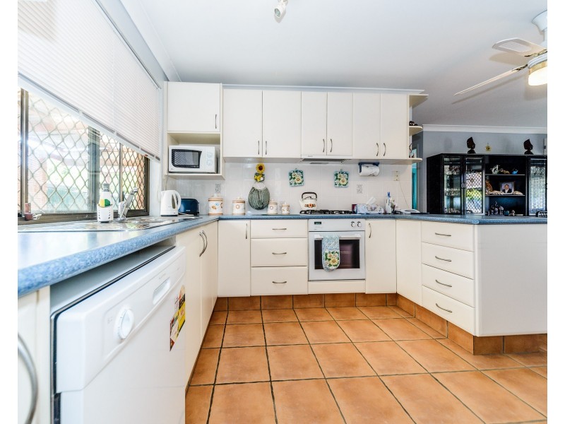 2/8 Jessica Court, Arundel QLD 4214