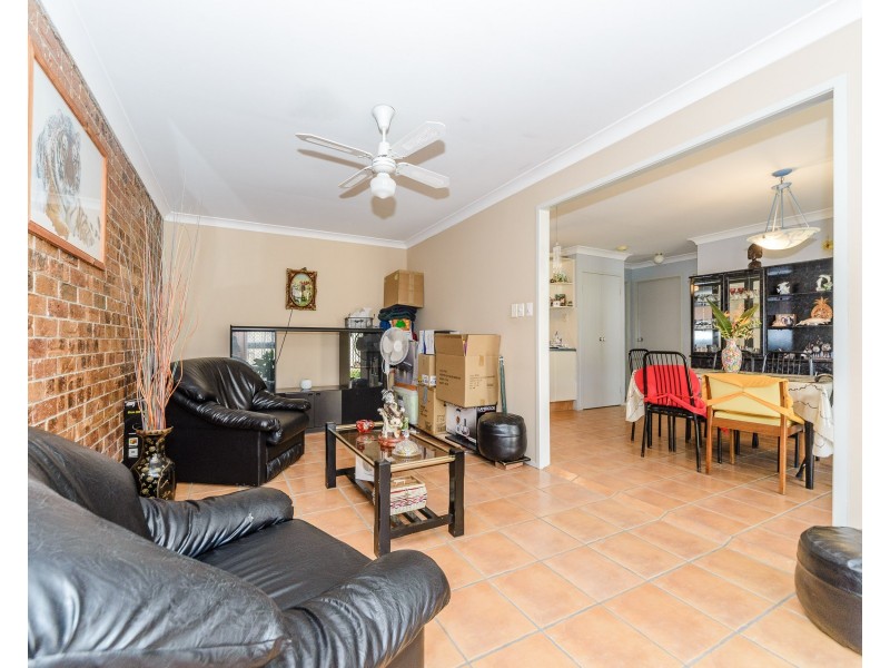 2/8 Jessica Court, Arundel QLD 4214