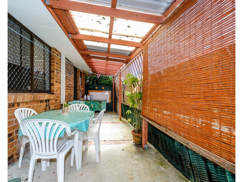 2/8 Jessica Court, Arundel QLD 4214