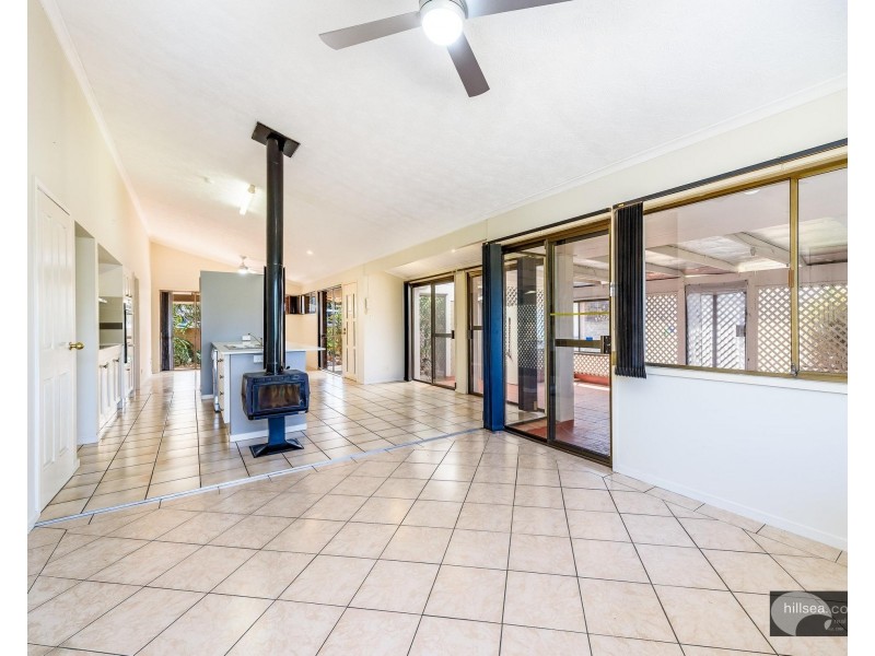 23 Burrinjuck Drive, Coombabah QLD 4216