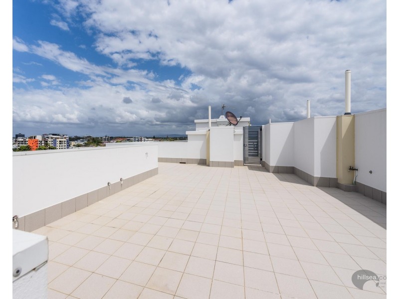 30/136 Marine Parade, Southport QLD 4215