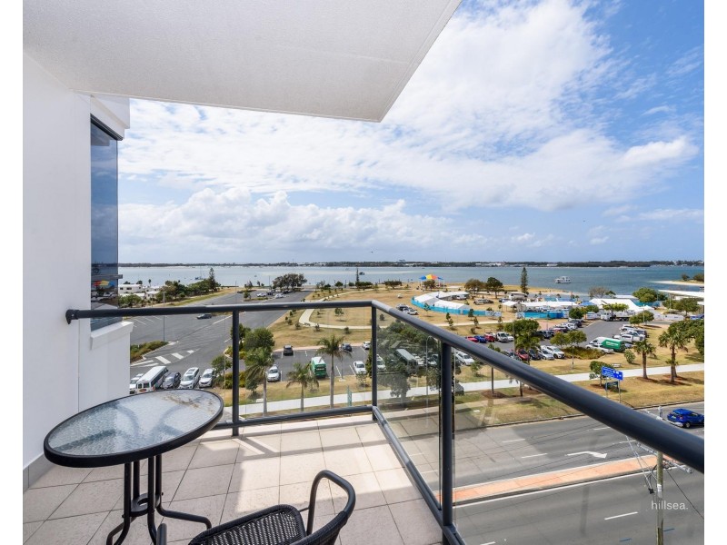 30/136 Marine Parade, Southport QLD 4215