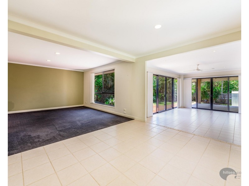 21 Parkes Drive, Helensvale QLD 4212